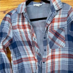 beachlunchlounge Plaid Button-Up Blouse in Blue & Rust